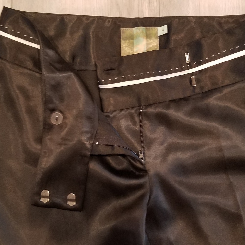 Satin pants with white detailing - Picture 3 of 7